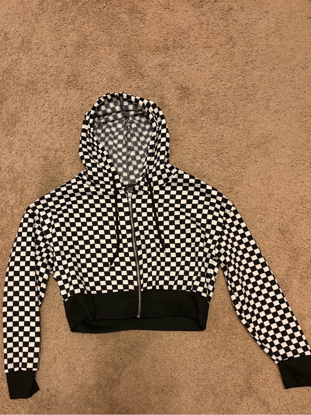 Justify Black & White Checkered Cropped Zip Hoodie (M, Juniors)